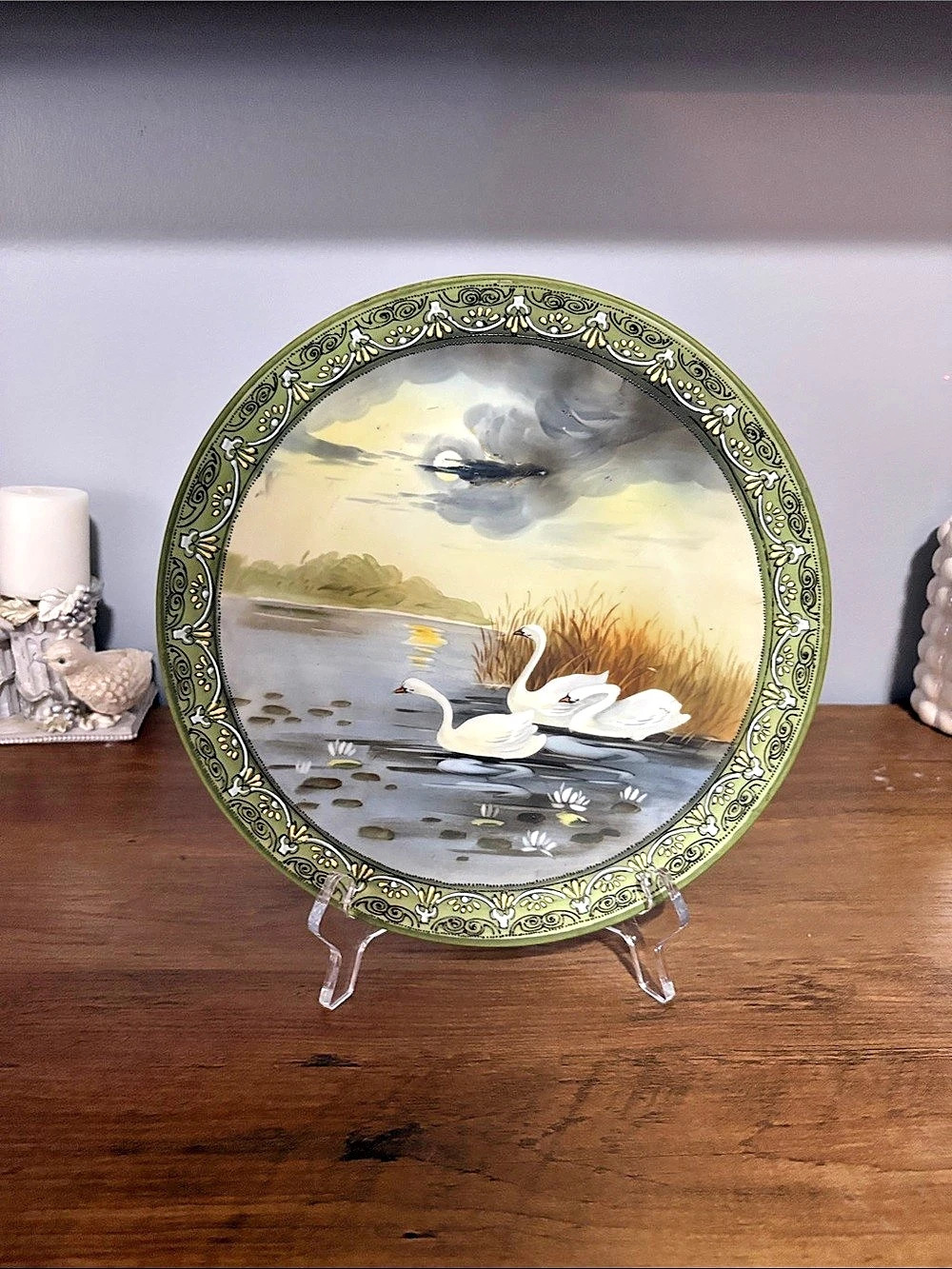 1891 hand painted Green & White Swan Lake Decorative Ceramic Plate